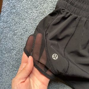 Lululemon Hotty Hot Short 2.5”
